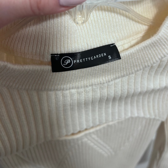 Sweater Dress - Picture 6 of 8